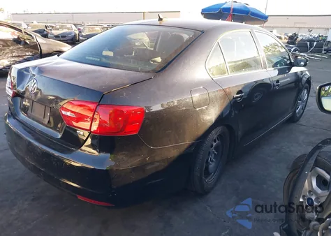 2014 Volkswagen Jetta 1.8T Se z USA, uszkodzony, nr VIN 3VWD17AJ5EM419168